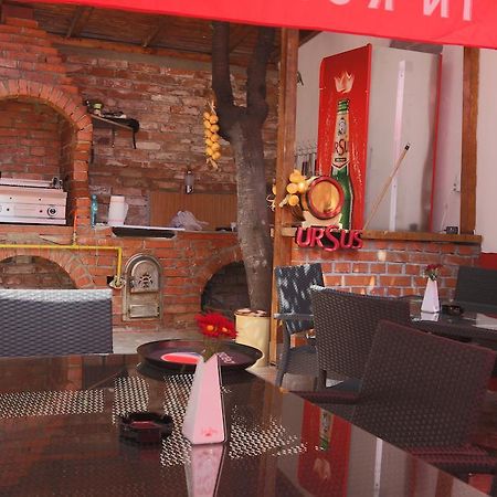 La Storia Guest House Piteşti Esterno foto