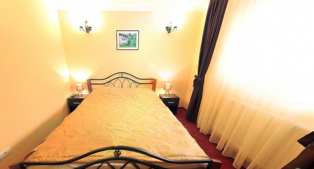 La Storia Guest House Piteşti Esterno foto