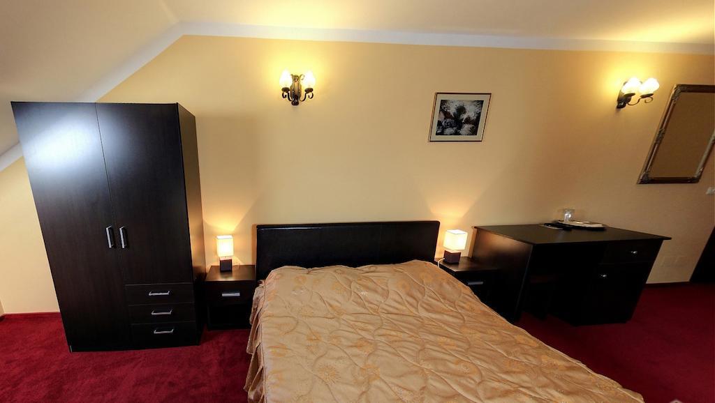 La Storia Guest House Piteşti Esterno foto