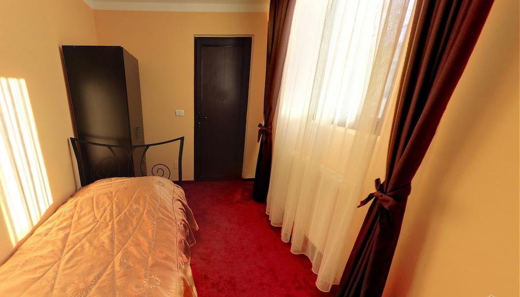 La Storia Guest House Piteşti Camera foto